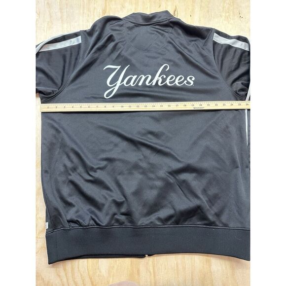 True Fan MLB Genuine Merchandise Yankees Track Jacket XL Black Vintage - Picture 7 of 7